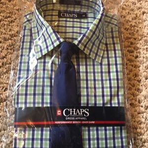 😎5/$20...NWT Chaps shirt/tie set